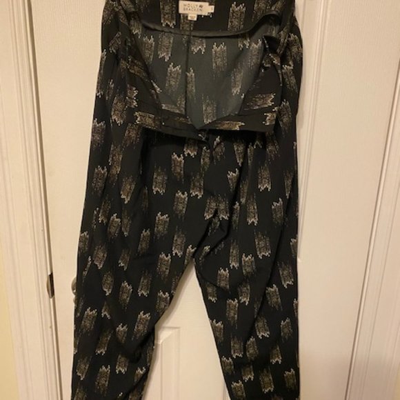 Nice Clothes for Sale - Picture 3 of 6